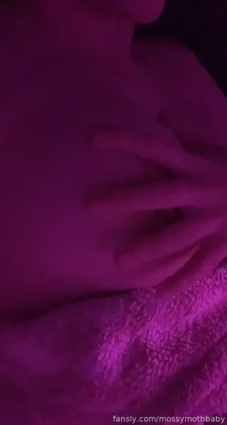 mossymothbaby leaked video, frame 3