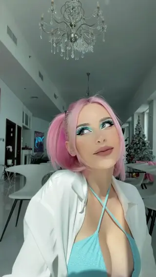 mur.maria_ leaked video, frame 5