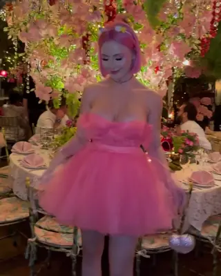 mur.maria_ leaked video, frame 2