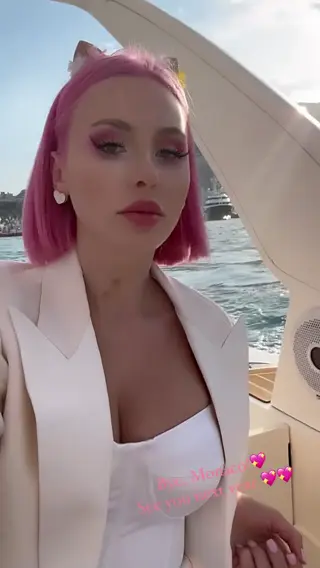 mur.maria_ leaked video, frame 4