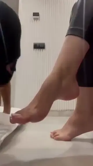 myriam_fsh leaked video, frame 4