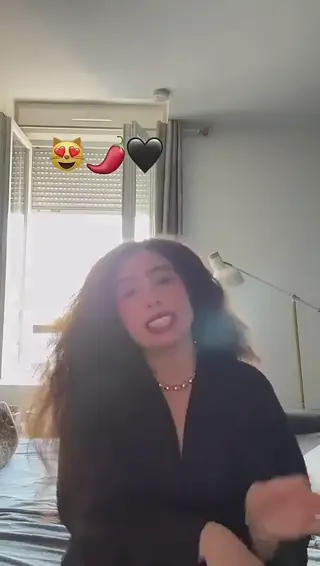 nafissa.azzm leaked video, frame 3