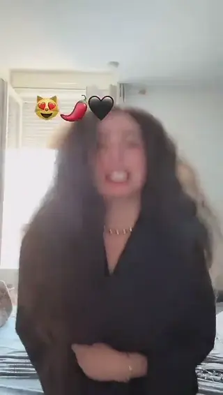 nafissa.azzm leaked video, frame 2