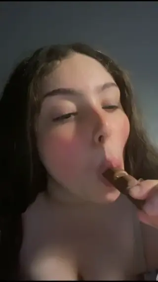 nafissa.azzm leaked video, frame 5