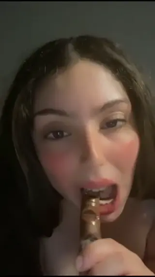 nafissa.azzm leaked video, frame 6