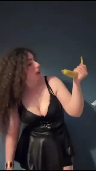 nafissa.azzm leaked video, frame 1