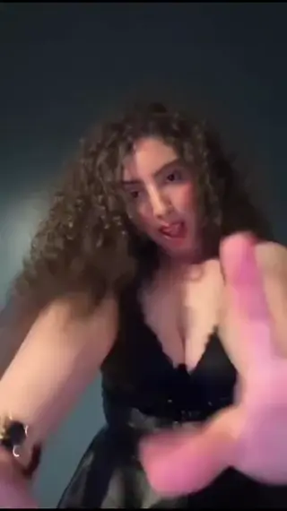nafissa.azzm leaked video, frame 3