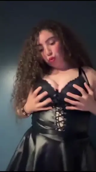 nafissa.azzm leaked video, frame 4
