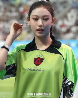 newjeans_official leaked video, frame 1