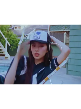 newjeans_official leaked video, frame 5