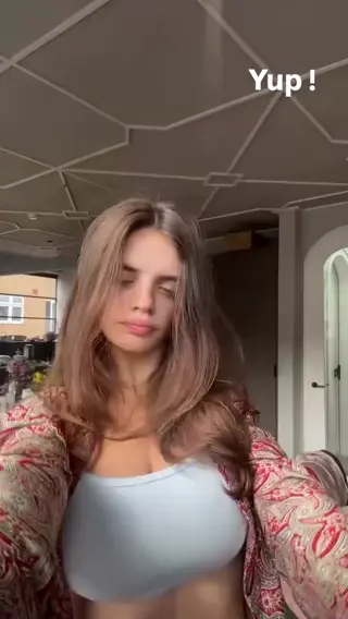 niiina.es leaked video, frame 6