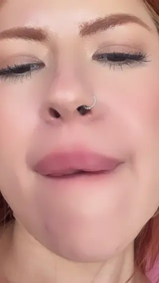 oficial.kellycris leaked video, frame 1