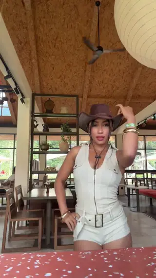 okyyloiviaa leaked video, frame 1
