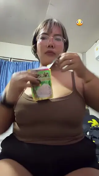 olioil_ad leaked video, frame 2