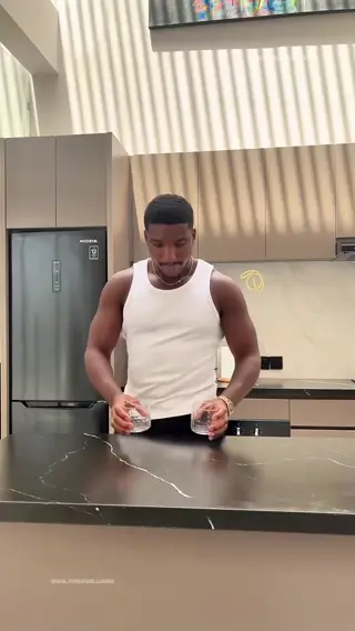 onlymikewilliams leaked video, frame 1