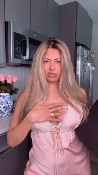 parisianamours leaked video preview