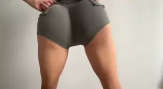 pau.peach leaked video, frame 1