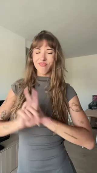 pau.peach leaked video, frame 2