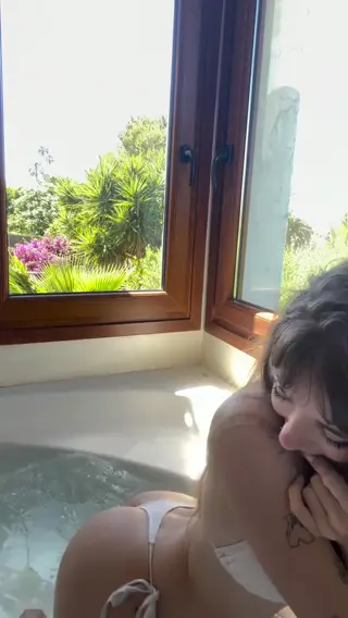 pau.peach leaked video, frame 3