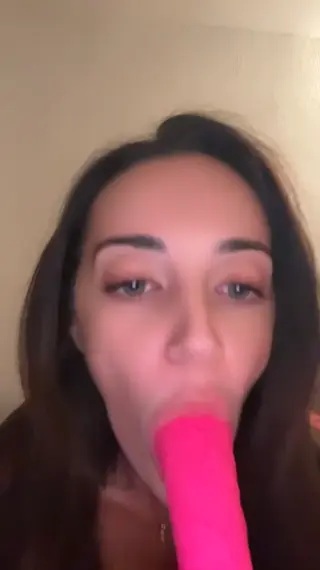 petite_gaby leaked video, frame 6
