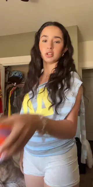 petitelatina7 leaked video preview