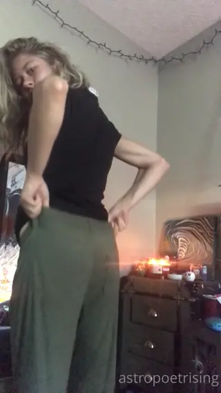 poetrising leaked video, frame 5