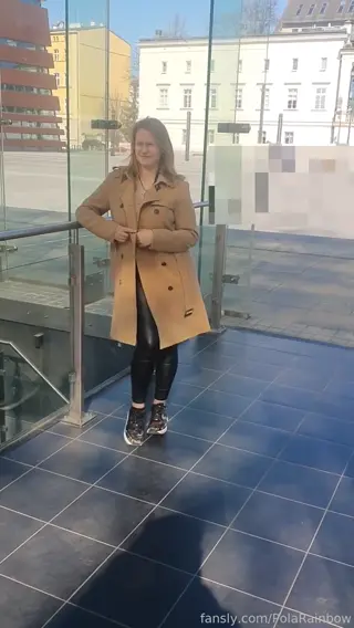 polarainbow leaked video, frame 1
