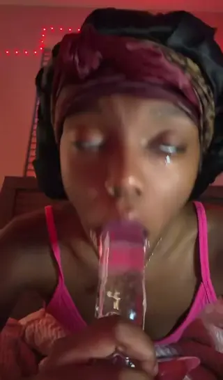 pr1ncess35_ leaked video, frame 4