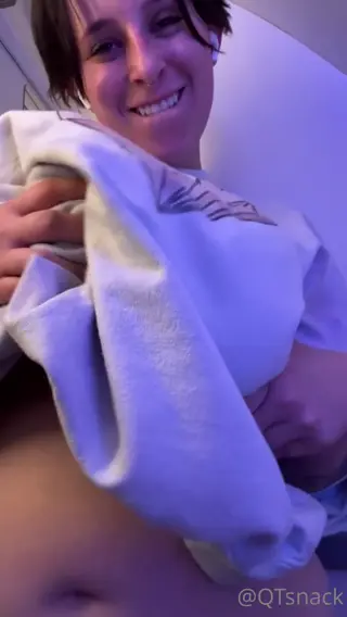 qtsnack leaked video, frame 1