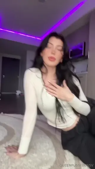 queenpussybossv leaked video, frame 3