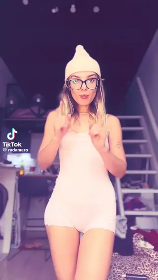radmila.maro leaked video, frame 2