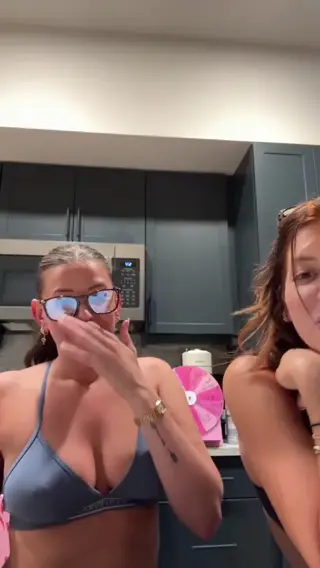 rae_lynneee leaked video, frame 1