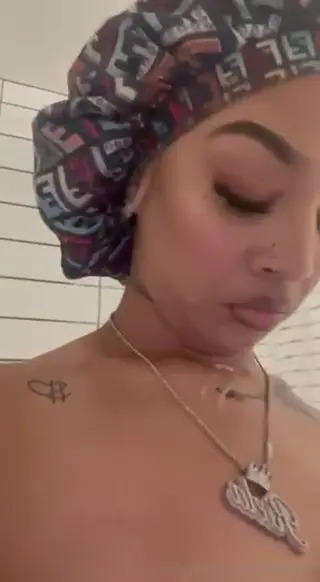 rielarenee leaked video, frame 6