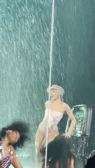 sabrinacarpenter leaked video, frame 4