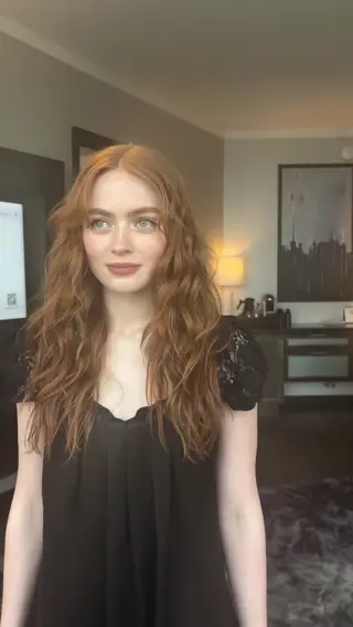 sadiesink_ leaked video, frame 5