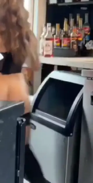 sallyvillagomezzz leaked video, frame 6