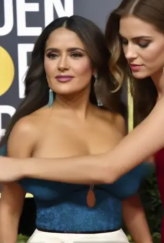 salmahayek leaked video, frame 2