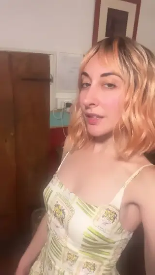 sarah_natochenny leaked video, frame 3