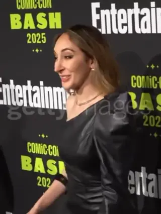 sarah_natochenny leaked video, frame 6