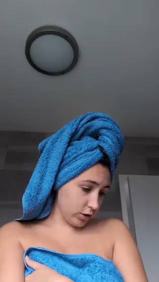 scrambledashton leaked video, frame 3