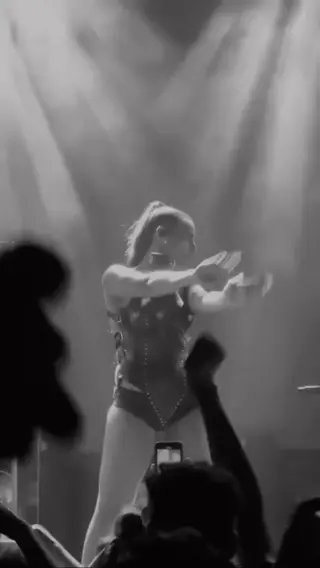 sevdaliza leaked video, frame 4