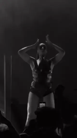 sevdaliza leaked video, frame 6