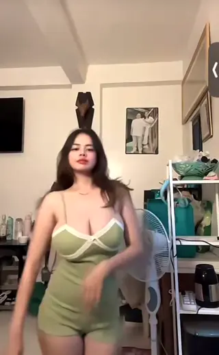 sexb0mbs leaked video, frame 3