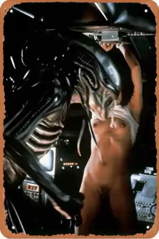 sigourney_weaver leaked video, frame 6