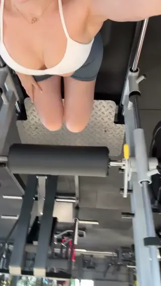 sinem_ozgur leaked video, frame 5