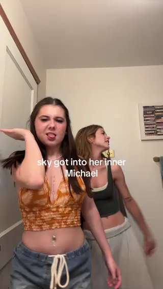 skyskysoflyy leaked video, frame 4