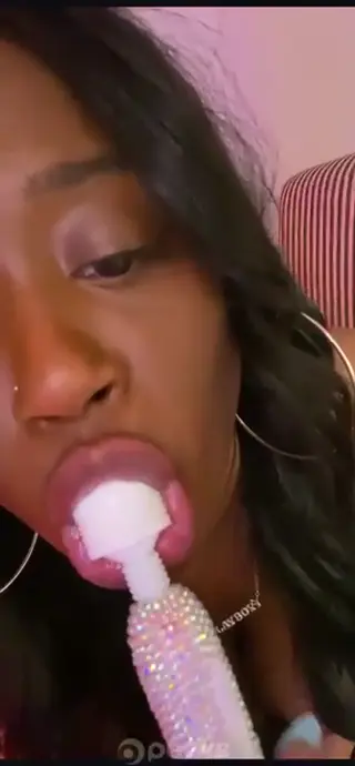 smoochess2xx leaked video, frame 6