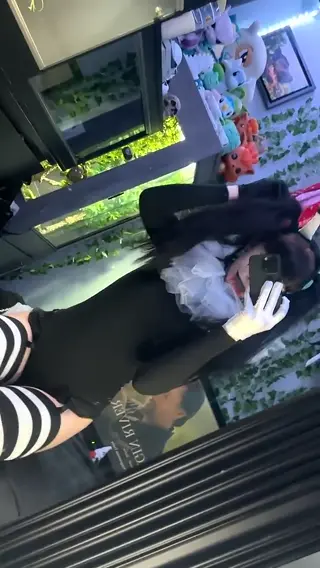 sophie leaked video, frame 6