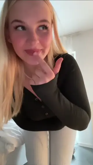 sophieamparita leaked video preview