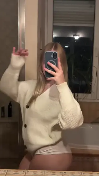 sophieamparita leaked video, frame 1